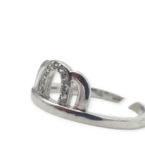 925 Sterling Silver Ring in Elegant Design